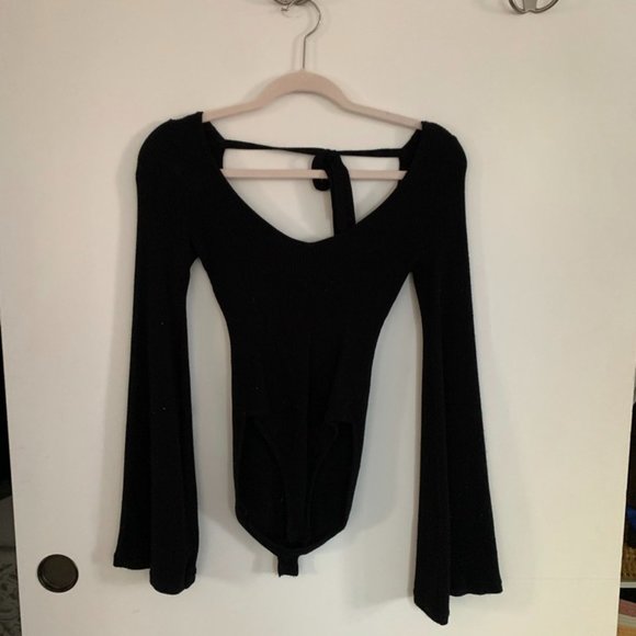 Urban Outfitters Black Bell Sleeve Body Suit Tie back - Picture 3 of 4